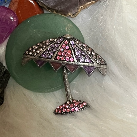 Vintage Jewelry - Vintage Umbrella Brooch